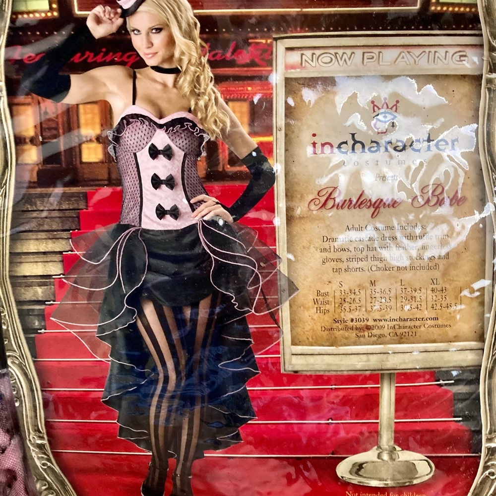 Costume